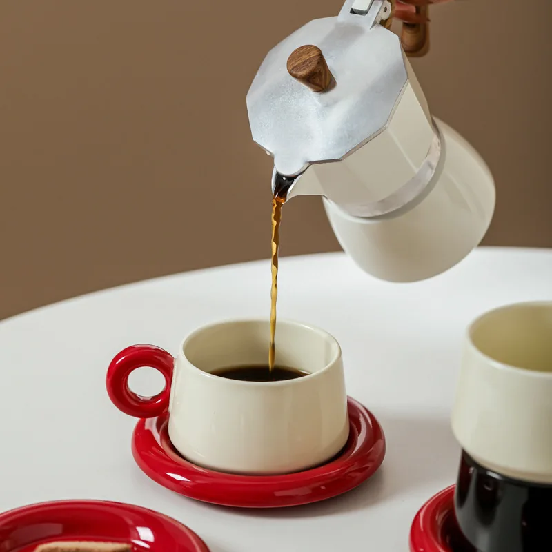 Ceramic coffee cup and saucer set, high-end exquisite afternoon tea cup, engagement gift gift box.