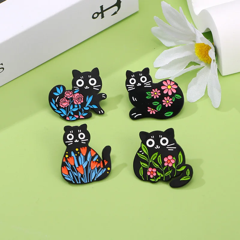 Broche de gato lindo para libro, flor, monopatín, vegetal, perezoso, mariposa, gato, alfileres de esmalte, animales de dibujos animados, insignia de