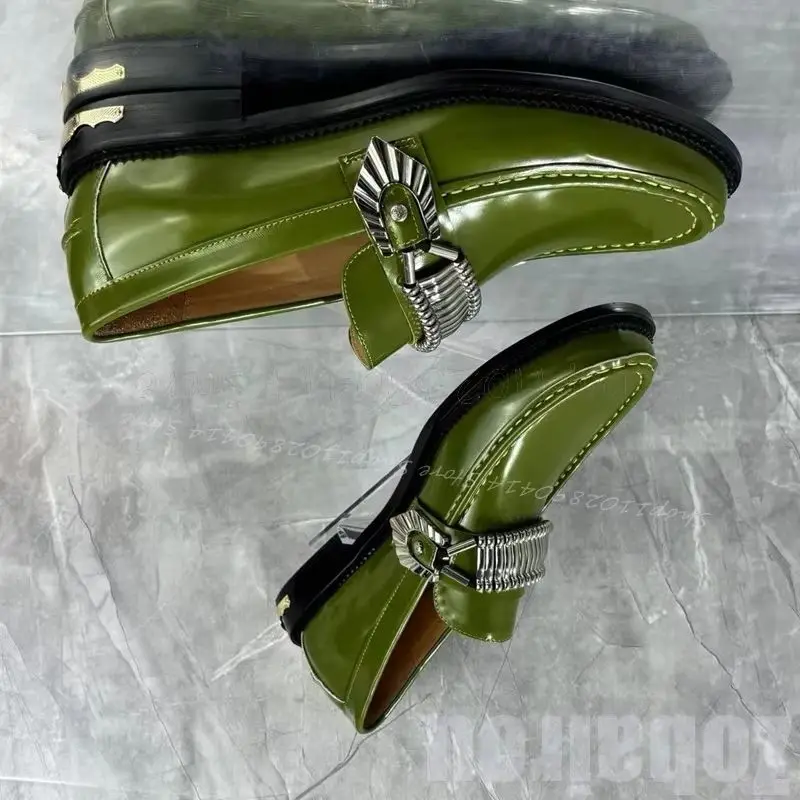 

Green Sewing Design Metal Decor Black Sole Loafers Fashion Slip On Men Shoes Luxurious Handmade Party Banquet Men Casual Shoes