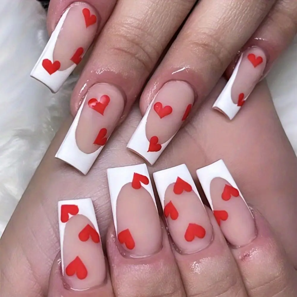 Nuevas uñas postizas para el Día de San Valentín, puntas de uñas cuadradas de almendra francesa, corazón de amor rojo, uñas desmontables para mujeres y niñas