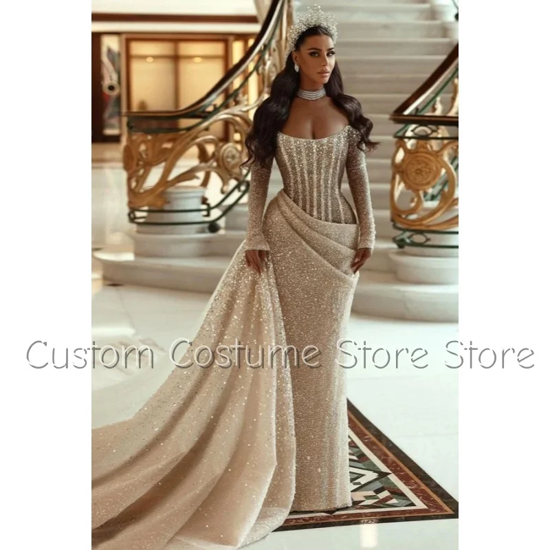 Maßgeschneiderte Brautkleider, Perlenapplikationen, Pailletten, Dekoration, trägerlose Brautkleider, lange Ärmel, plissierte Designs, Schwanz W