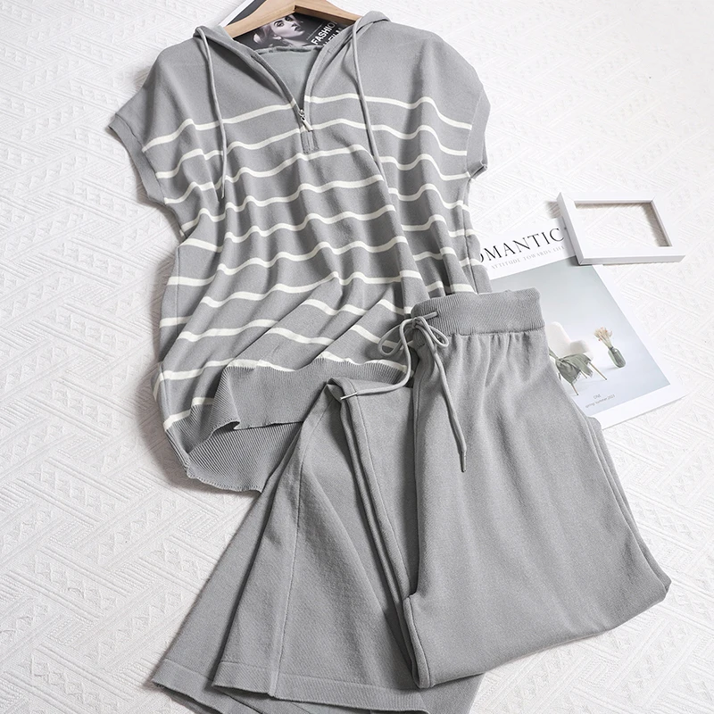 

Women Half Zip Hooded Striped Contrasting Top+Drawstring Elastic Waist Wide Leg Pants Two-Piece Set Elegant Fashion New