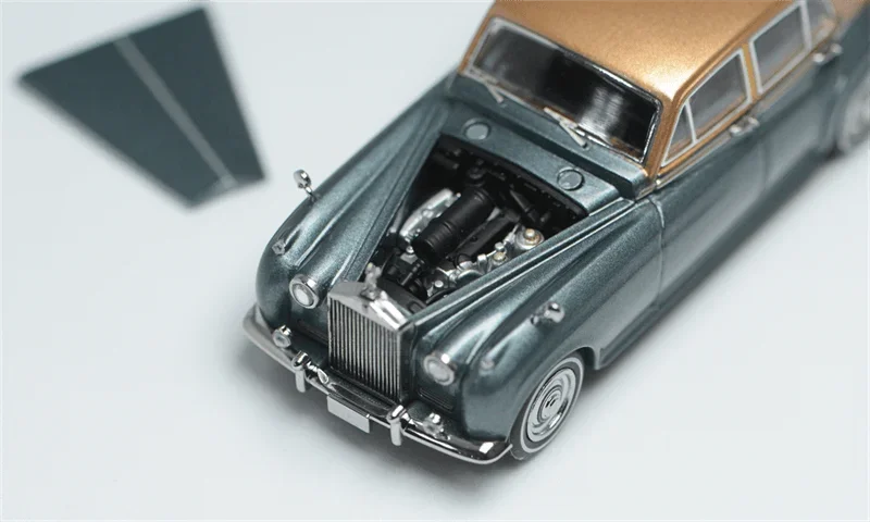 GFCC 1:64 1955 Rolls-Royce Silver Cloud Diecast Model Car