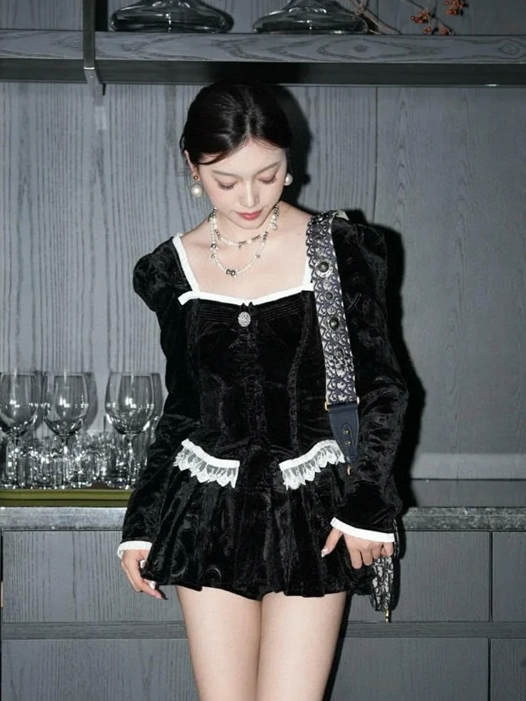 

High-End Velvet Shirt with Lace Trim Square Collar Short Style Long Sleeve Button Closure Pure Color Commute Style Women's Top