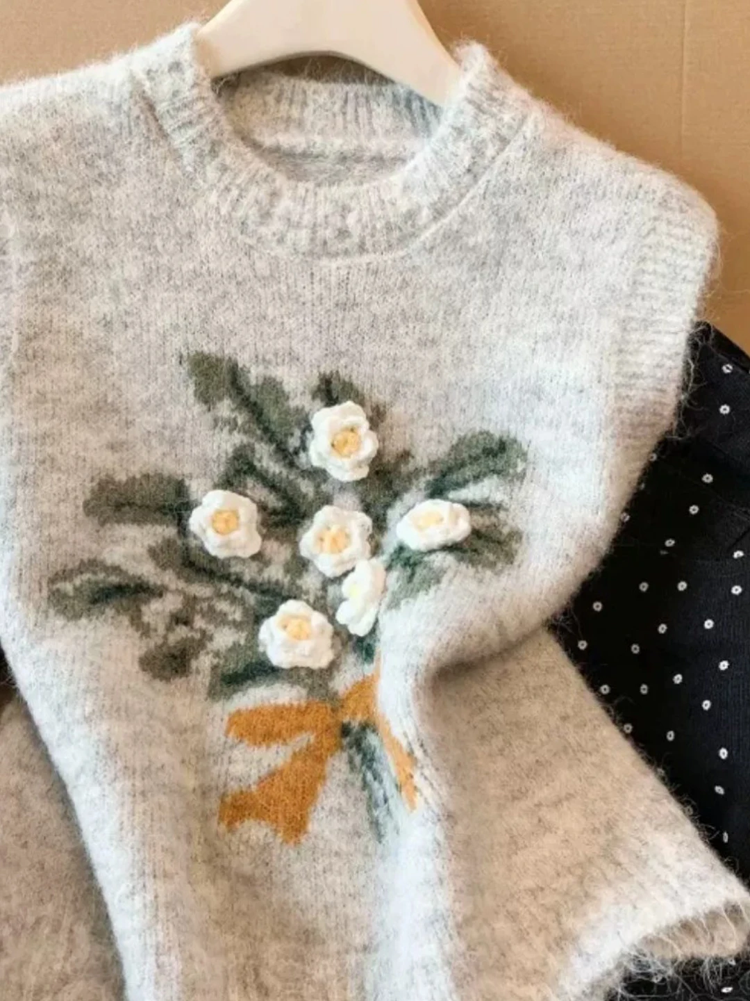 Stylish Knitted Floral Vest Women's Autumn New Arrival Beautiful Age-Defying Layered Top Self-Purchase Recommended Gentle Wind
