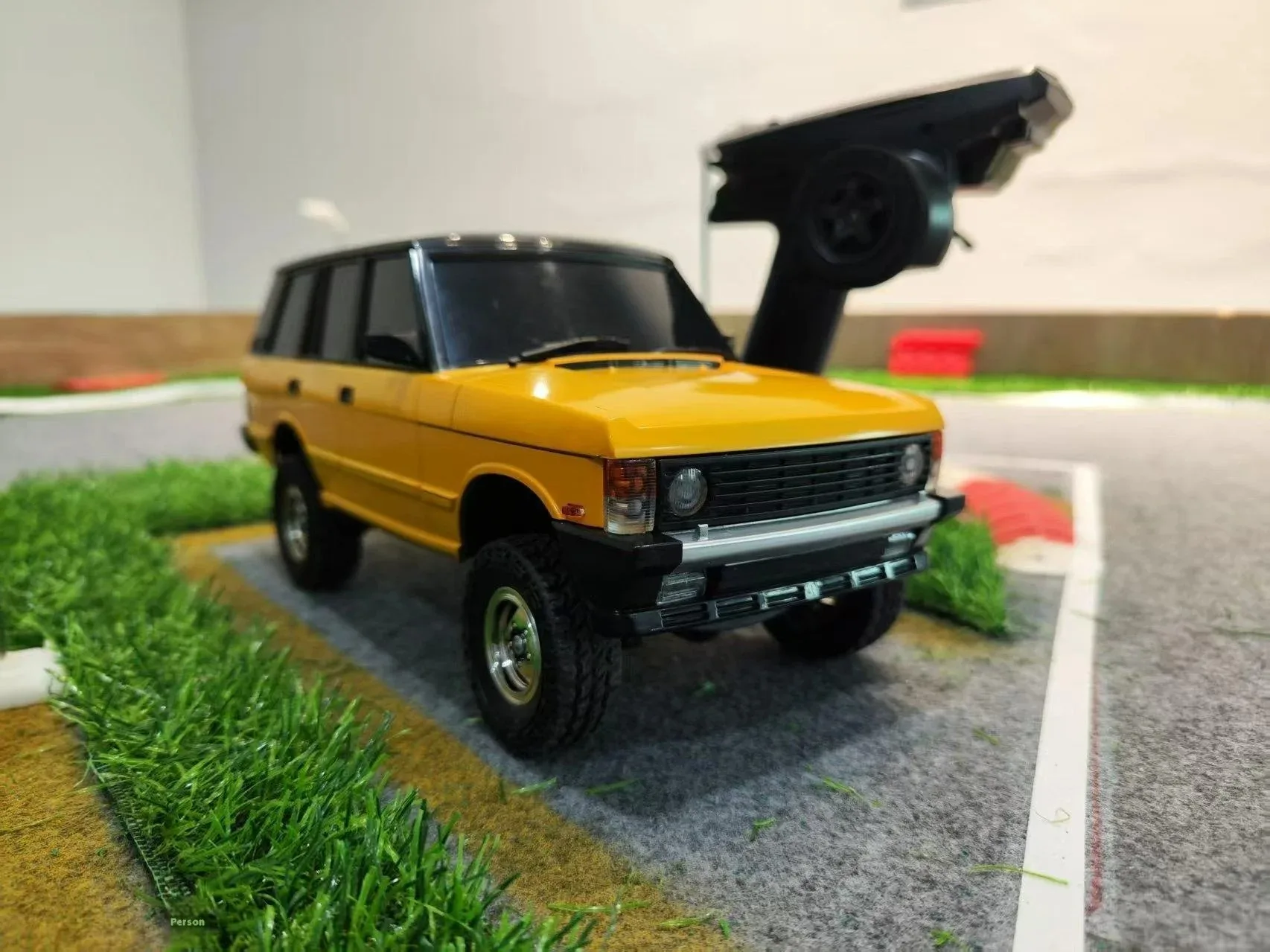 

LDRC LD18401 1/18 Радиоуправляемая машина Sim Range Rover — 4WD внедорожный альпинист, противоскользящая шина, детская игрушка для мальчиков и девочек, подарок