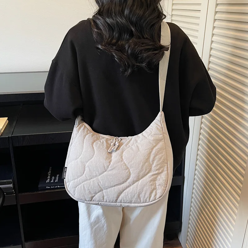 novo-estilo-japones-acolchoado-bolsa-de-ombro-para-mulheres-leve-acolchoado-crossbody-tote-grande-capacidade-casual-commuter-saco