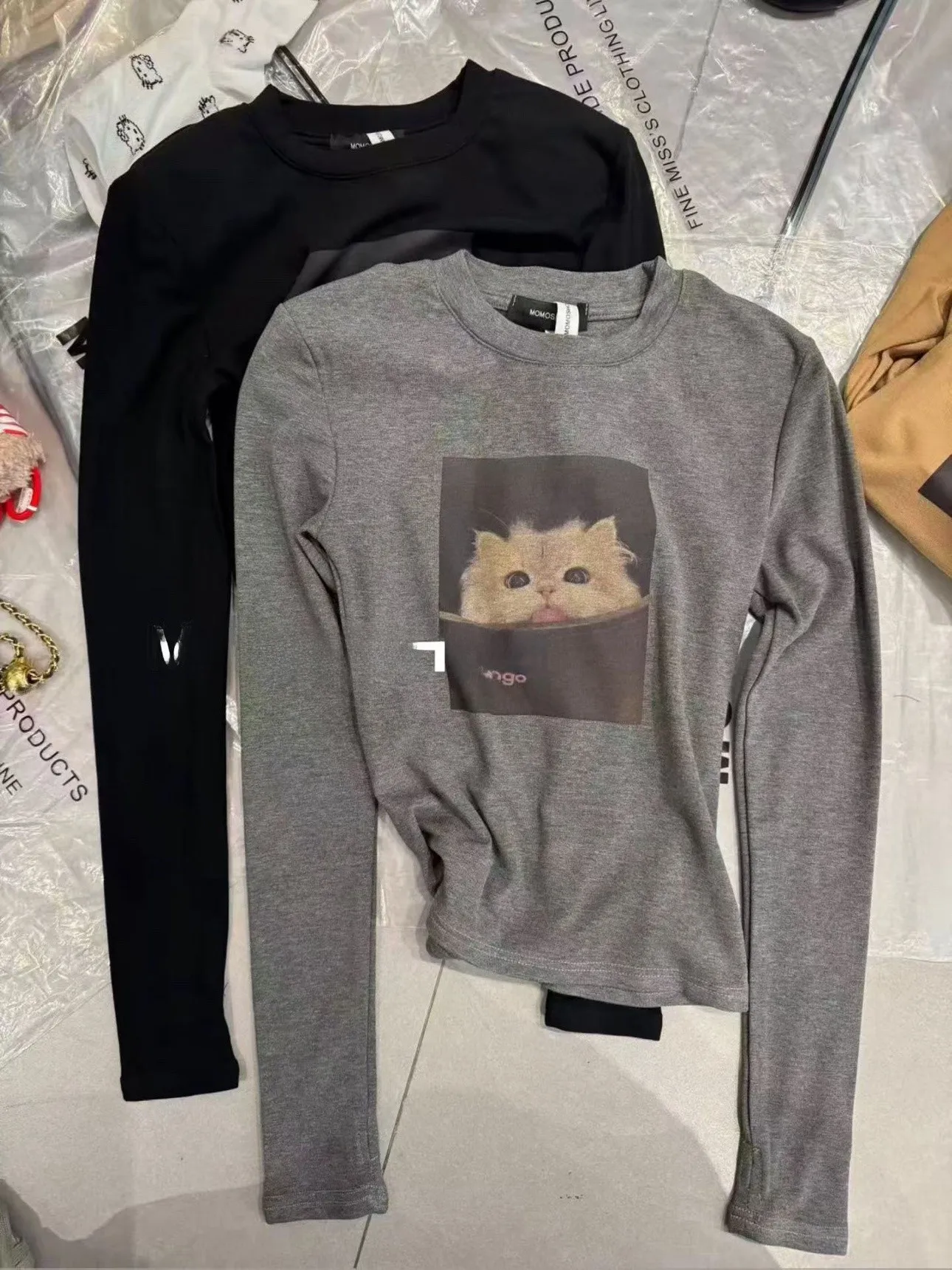 تي شيرت كوري Sle Long Sve Fce مبطن ort تي شيرت نسائي بقصة ضيقة ومبطن بطباعة علوية ناعمة ومريحة من القطن... #3