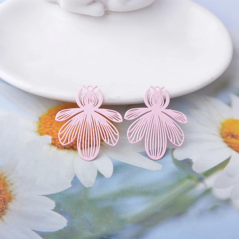20 Stück AB9574 Schmuck aus 14k Gold, ausgehöhlte Bienen-Anhänger, bemalte Honigbiene, Tieranhänger, DIY-Zubehör für Damenohrringe und Halsketten – Detail 10
