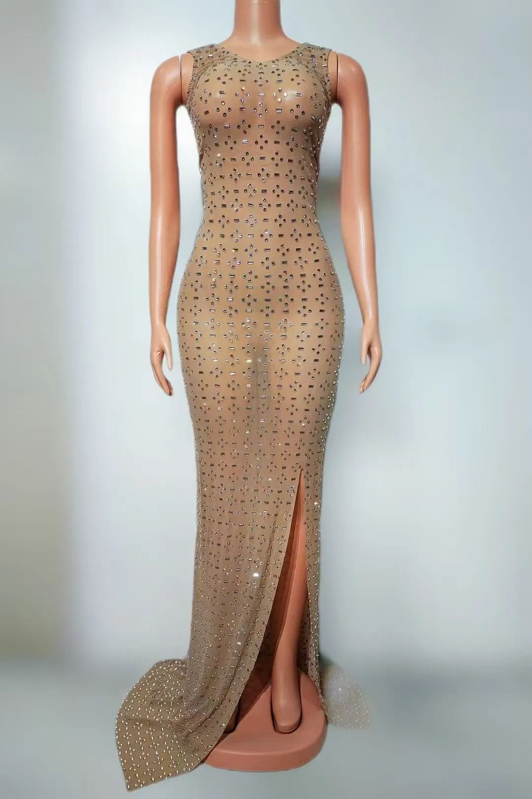 Klub nocny Bar DJ Piosenkarka Występ Odzież Seksowna Perspektywa Siateczka Pełna Diamentowa Spódnica Zespół Taneczny Impreza Tematyczna A857