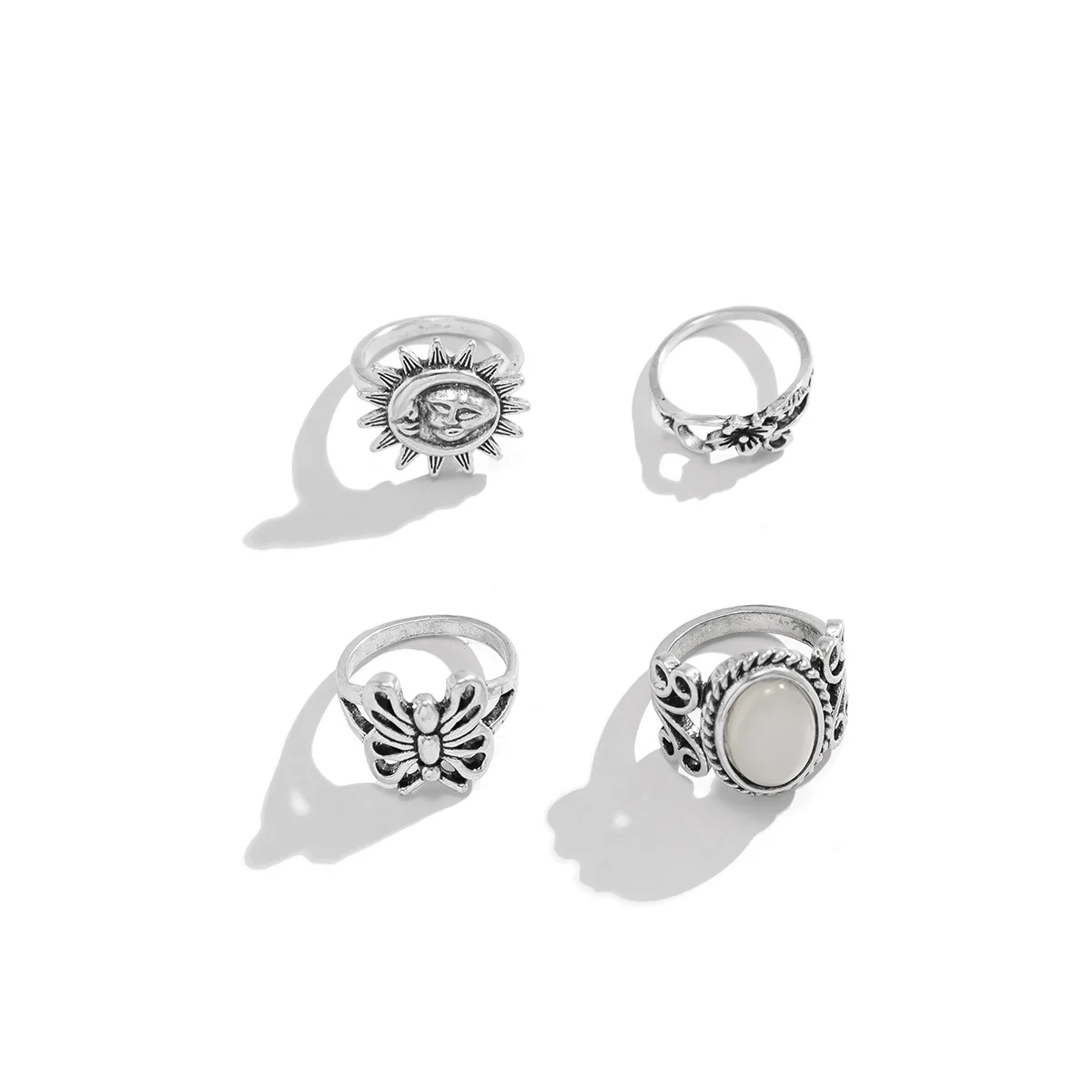 Retro Sun Embossed Ring For Women Hip-Hop Design Personalized Butterfly Zircon Set Light Luxury Ring Jewelry