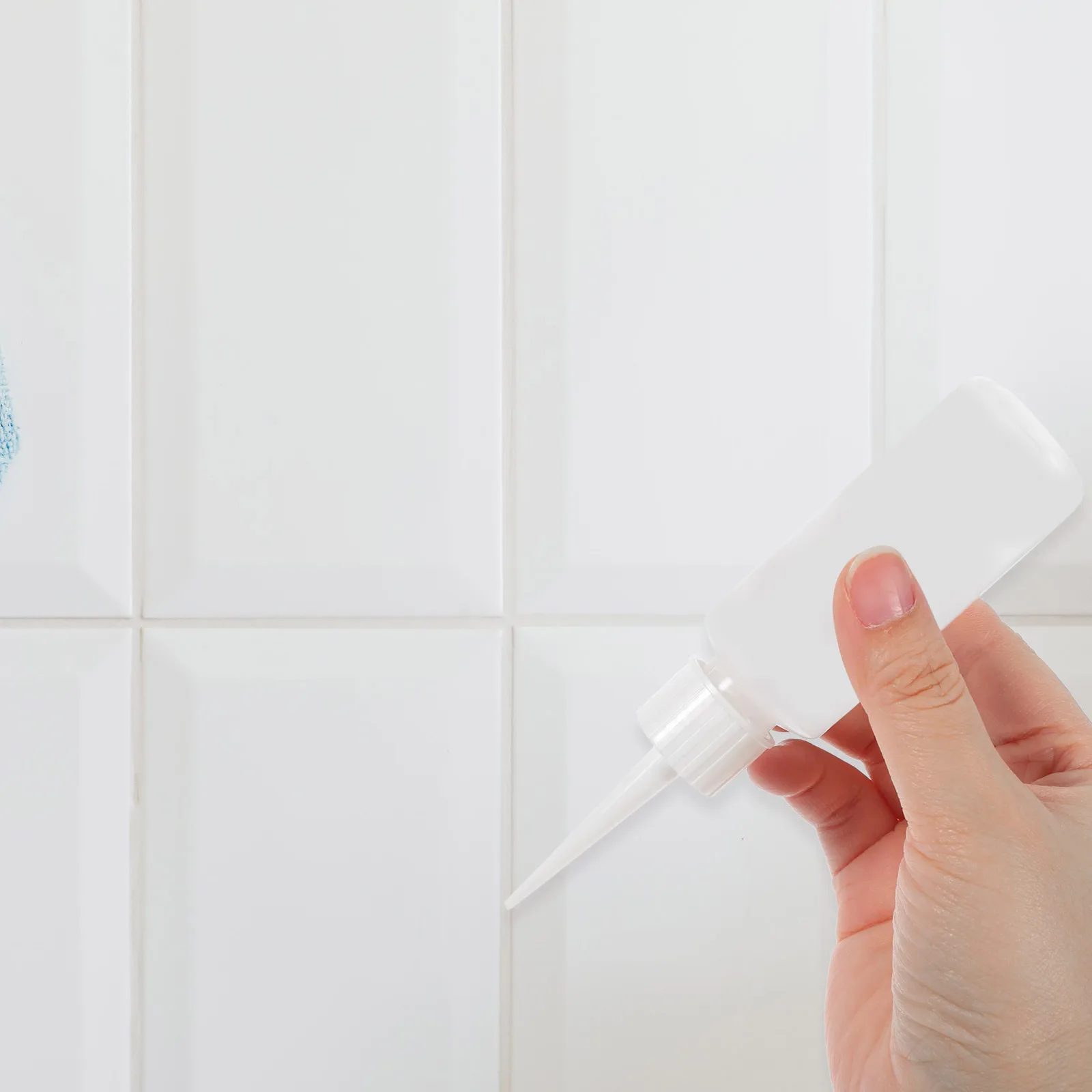 

20pcs 50Ml Plastic Squeeze Bottles Precision Tip Glue Liquid Storage Dispenser Art Crafts Diy Projects Safe Non-Toxic White Lab