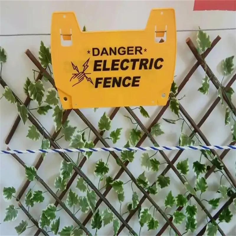 5 Pieces Electric Fence Warning Signs Plastic Electric Fence Safe Signs Caution Warning Sign for Danger Electric Fence Sign Farm