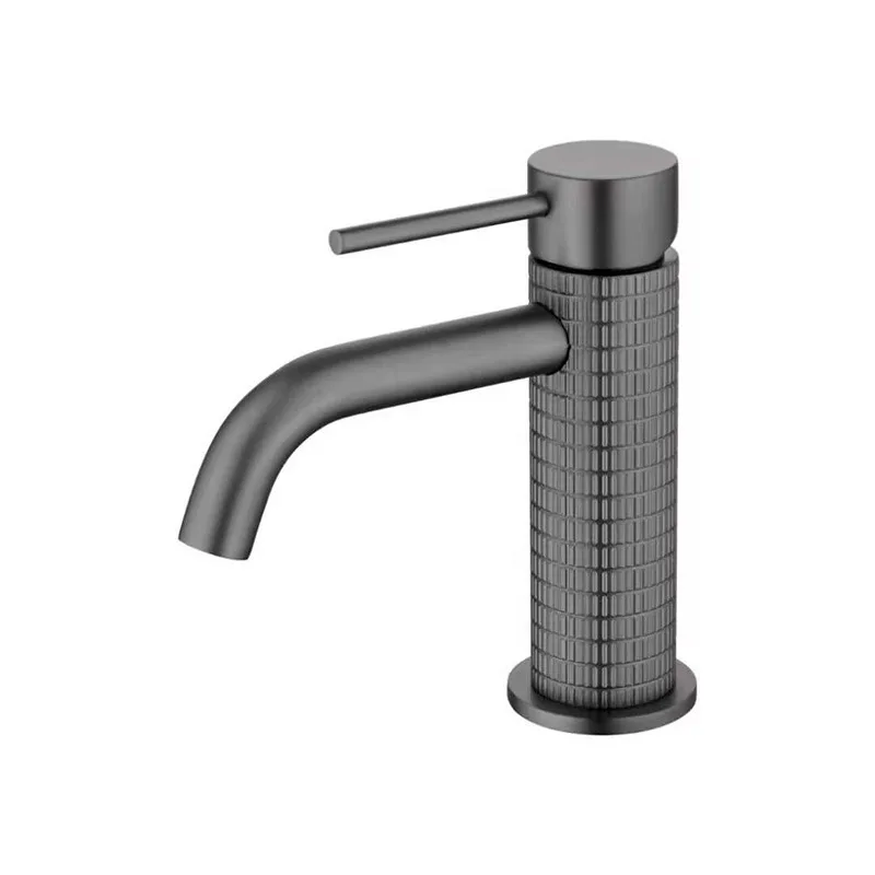 Zilverkleurige chroom warm- en koudwatermengkraan, zwarte wastafelkraan, badkamer wastafelmengkraan, xer kraan