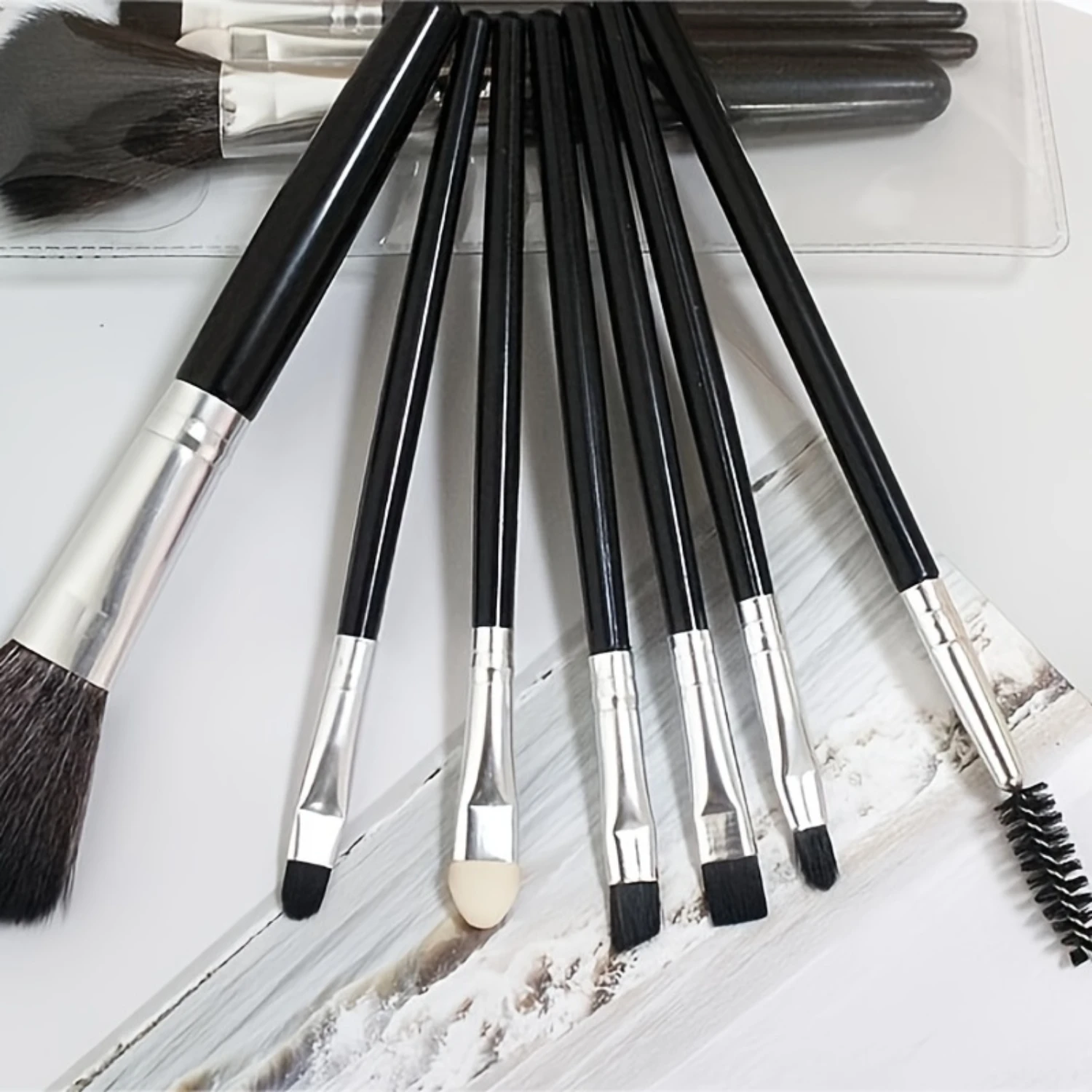 Set di pennelli per trucco da 7 pezzi - Nero - Ombretto in polvere Fondotinta Blush Labbro Sopracciglio - Strumento di bellezza essenziale