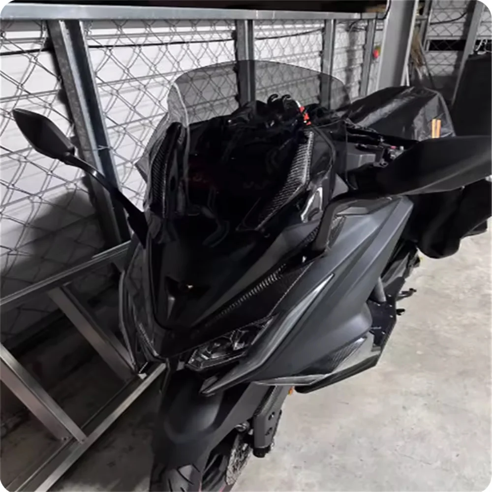 

High Quality Windshield modification For Kymco AK550 with high front windshield and competitive windshield accessories