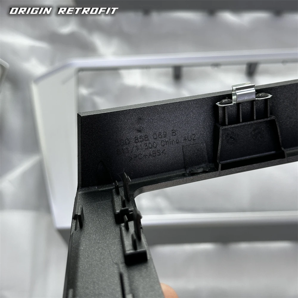 3GD 858 069 B VR4 For VW Passat B8 MIB Silver Host Multimedia Display Inforainmen Plastic Frame trim 3GD858069B
