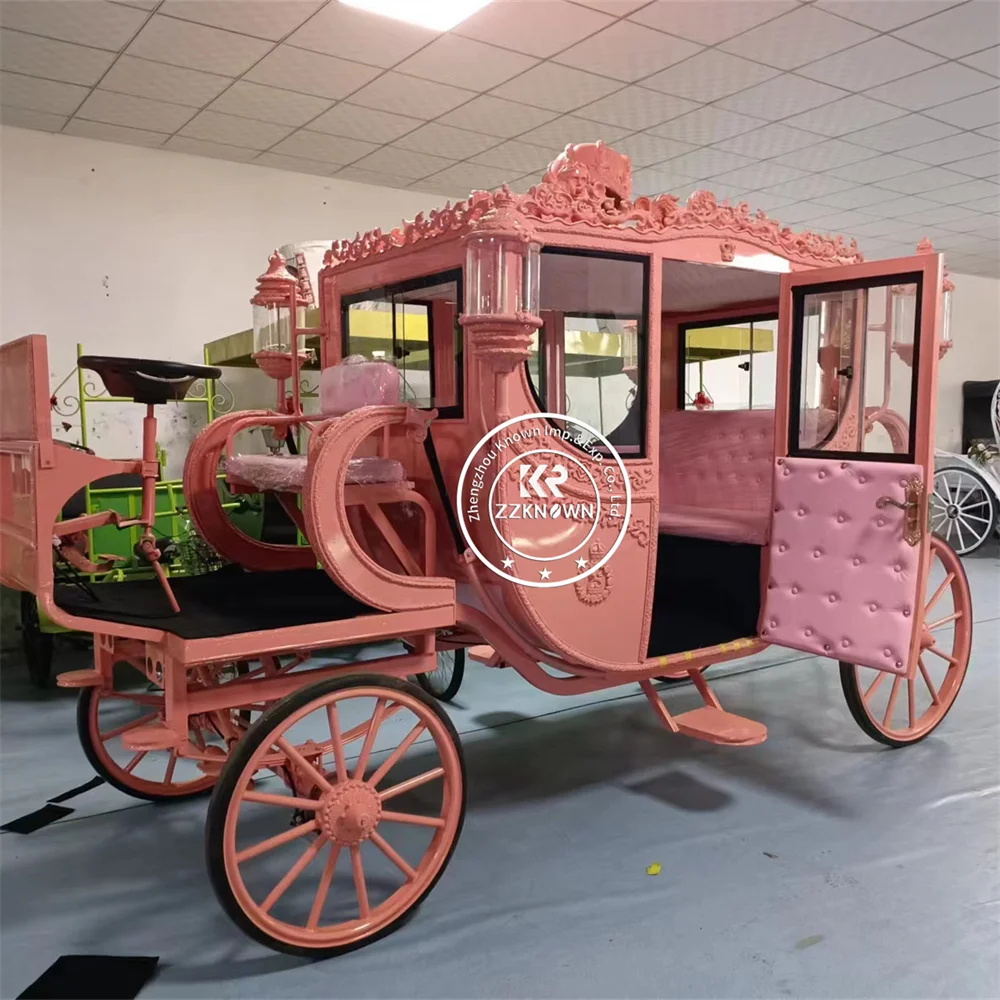 

Luxury Exquisite Romantic Royal Horse Carriage Handcrafted Vintage Wedding Horse Drawn Carriage for Parades