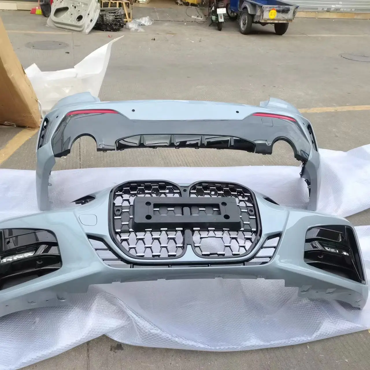 Used For BMW 4 Series G22 G23 Front Bumper Rear Bumper Headlights Brake Lights Front Grille Front Face Assembly Fog Light Clips