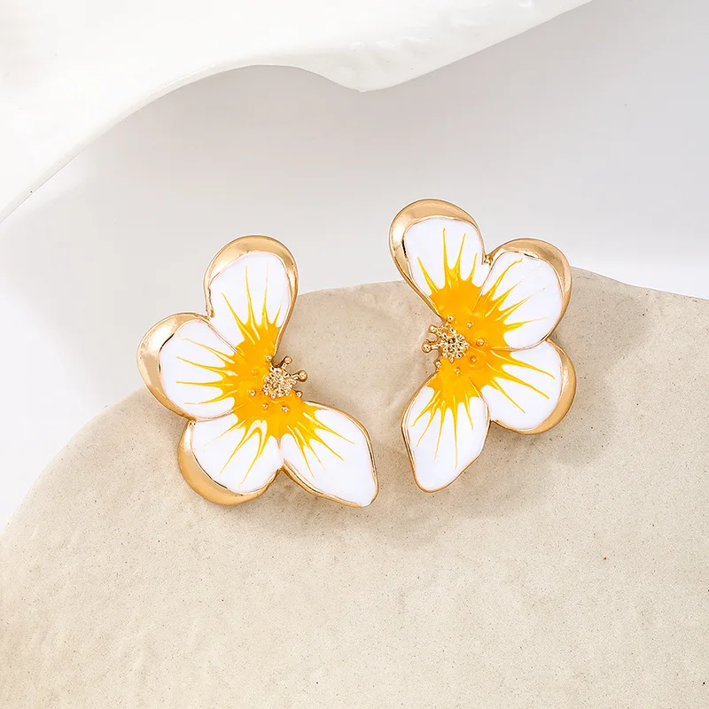 Stud Earrings For Women Colorful Gradual Change Color Metal Flower Wings Butterfly Holiday Party Gift DE094