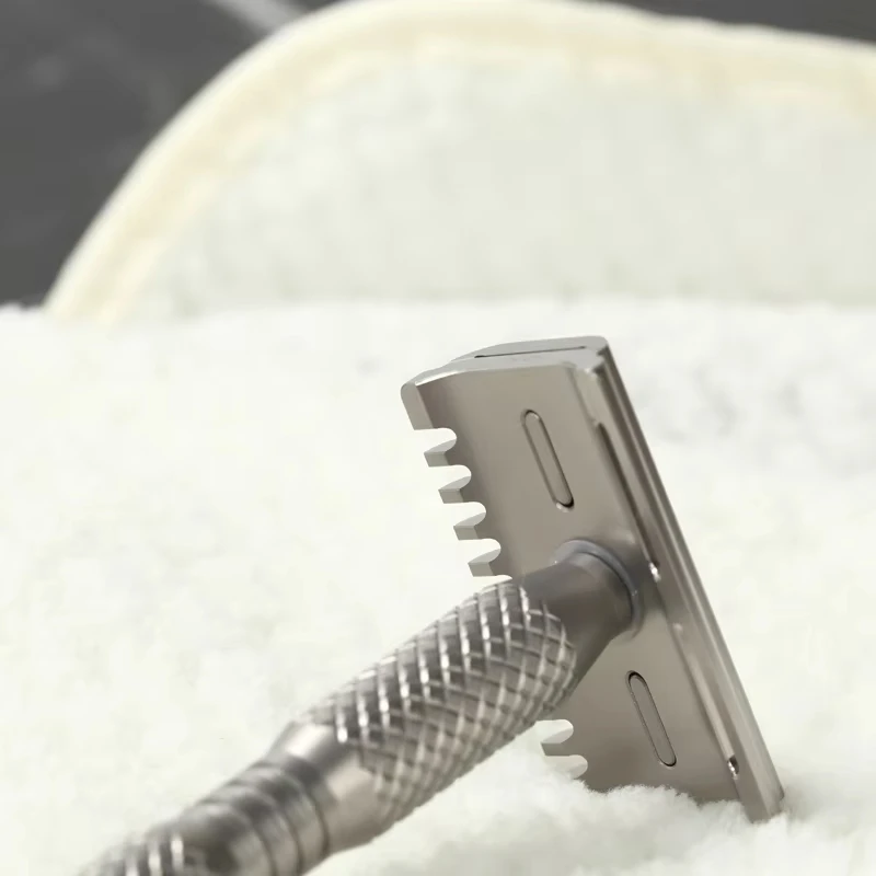 YAQI New Men's Ghost 90DC Cross Grain Pattern Titanium Light Weight Safety Razor High Quality Professional Face Clearance Tool view 4
