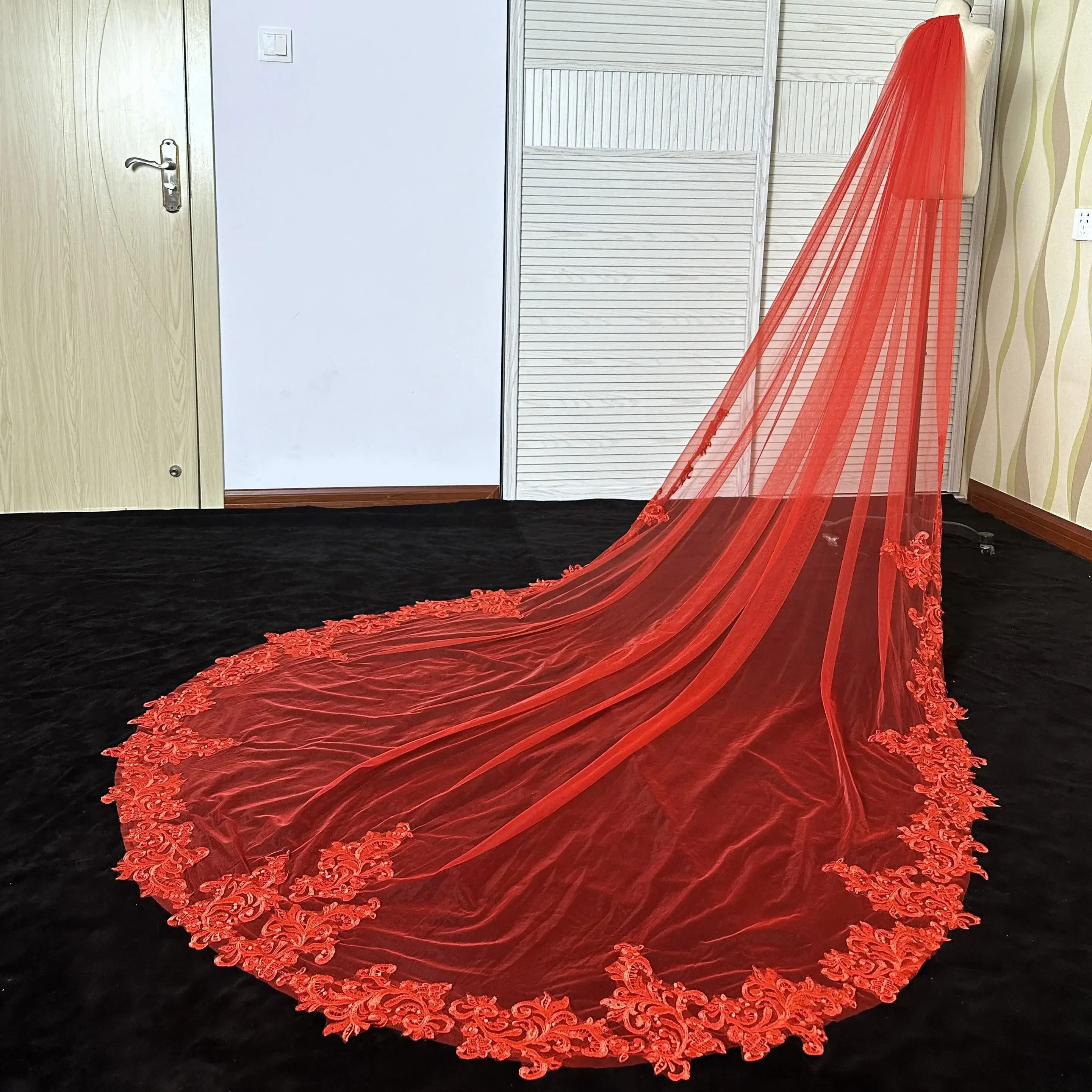 

3 Meter Cathedral Wedding Veils Long Lace Edge Bridal red veil Wedding Accessories Bride Veu Wedding with Comb 1T Velos De Novia