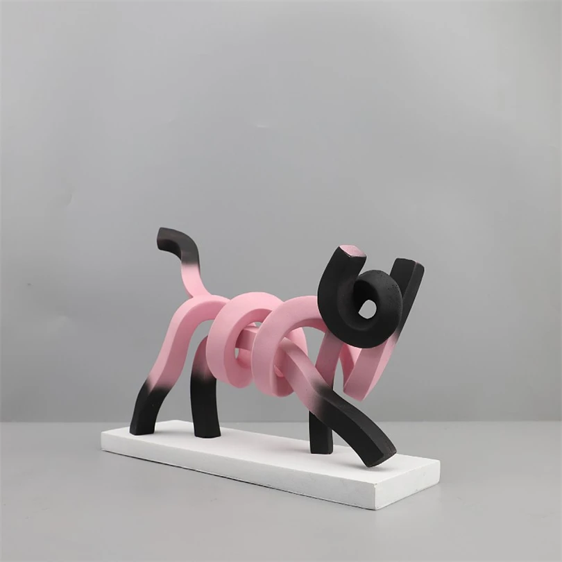 

Abstract Twisted Lines Cat Resin Ornaments, European Style, Light, Luxury, Children's Room, Living Room, Porch, Home Decorations