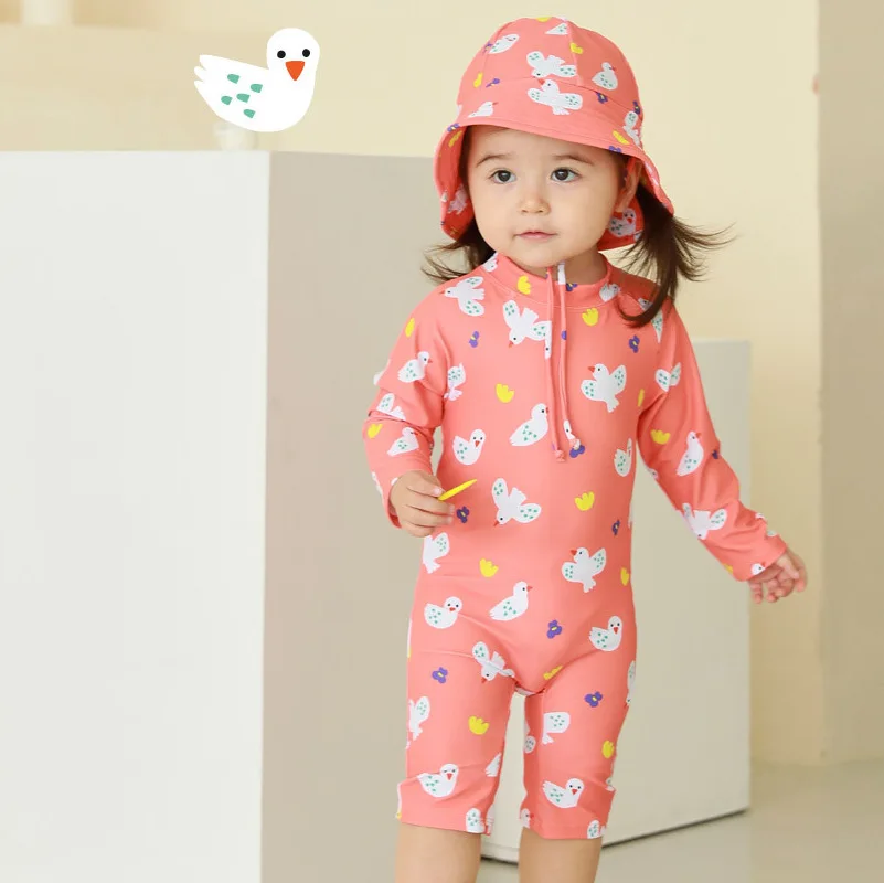 2025 New Children's Swimsuit for Boys and Girls Sunscreen and Sunshade, Quick Drying, Baby, Middle and Small Children's Swimsuit