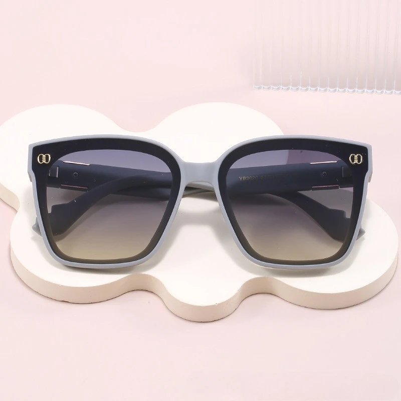 

2025 New Square Sunglasses Women Men Large Frame Fashion Trend UV400 Protection Versatile Unisex High-End Luxury Shades