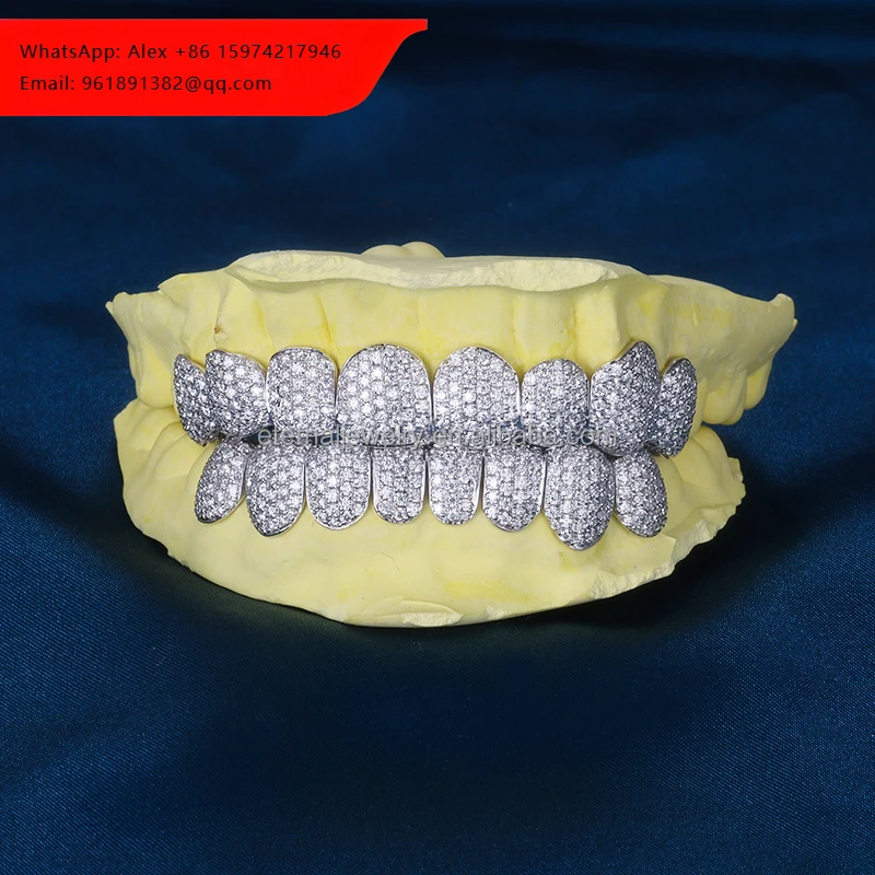 

Custom Top & Bottom 8 S925 Silver VVS Moissanite Diamond Grillz 10K 14K 18K Solid White Gold Iced Out Grillz For Teeth
