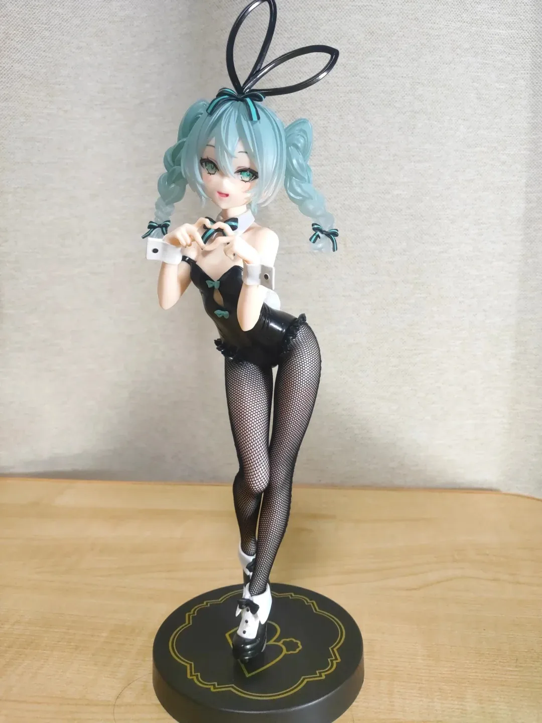 Hatsune Miku figura de Anime conejo chica Kawaii modelo muñeca genuina en Stock acción Anime Miku figura modelo juguete colgante coleccionable