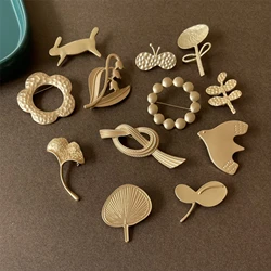 Baroque Style Gold Color Matte Leaves Pins Brooch For Women Lady Elegant Exquisite Vinteage Plant Series Suit Office Lapel Pin