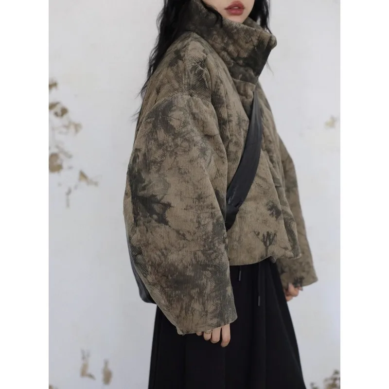 Jaqueta curta feminina com design sentido tie-dye algodão engrossado fino, nicho e casaco acolchoado de algodão quente para mulher