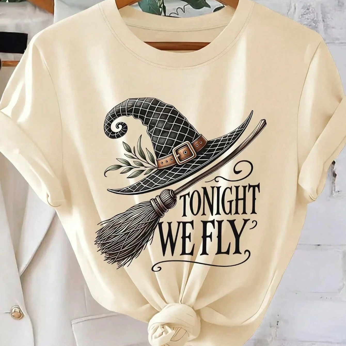2026 Summer Witch Hat Broom Retro Line Drawing Letter Print T-shirts Cotton Casual Short Sleeve Crew Neck Loose Tee Harajuku Top
