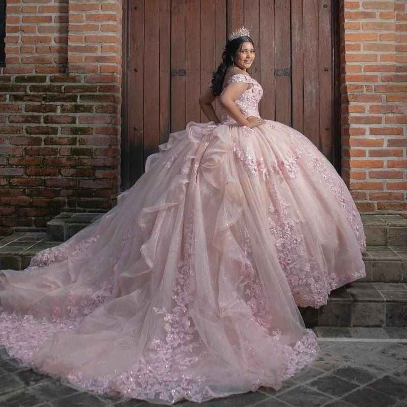 

2024 Pink Luxury princess Off Shoulder Quinceanera Dresses Applique Lace Beads With Cape Bustle Corset vestidos de 15 años