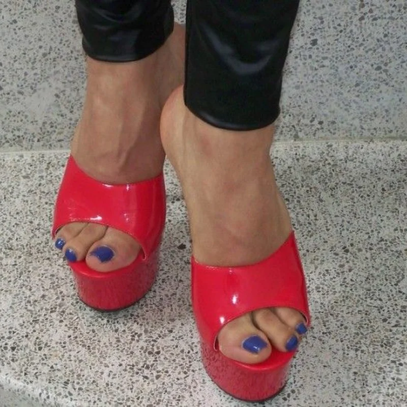 أحمر الانزلاق على صنادل أرضية جوفاء رقيقة عالية الكعب مثير المألوف كول الصيف عادية كبيرة الحجم أحذية امرأة Zapatillas Mujer #1
