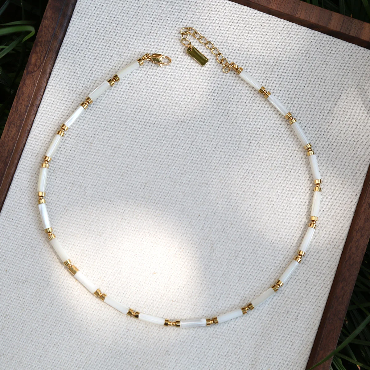 Go to Beach Retro high-quality natural shell Beads Titanium steel accessories Chain necklace collarbone