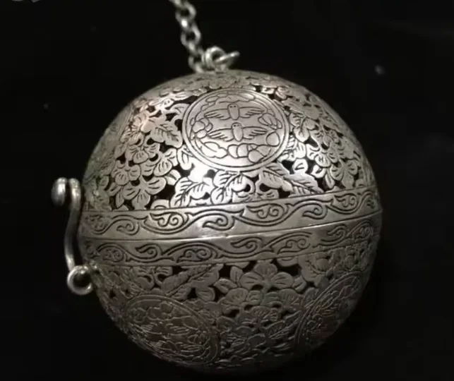 Exquisite Antique Aromatherapy Ball Hollow Mini Home Incense Ball Backflow Incense Burner Sachet Ball Pendant Tea Ceremon