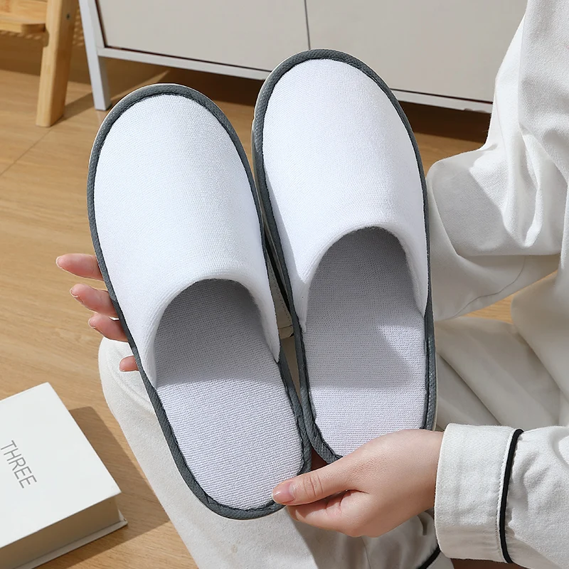 1Pair Portable Travel Foldable Disposable Slippers Men Women Solid Color Flat Sole Home Slippers Man Hotel Beach Slides Shoes