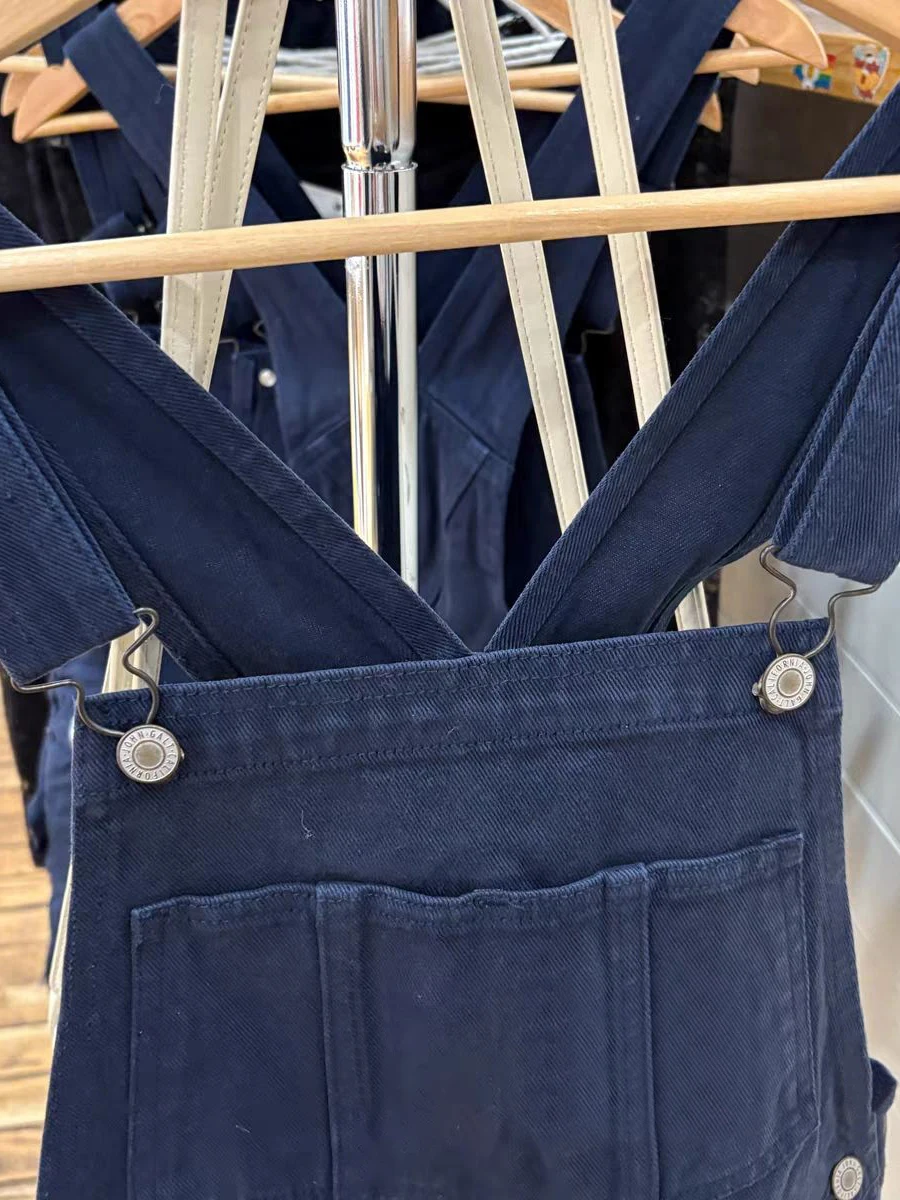 Tasche vintage Salopette di jeans Donna Bottoni estivi in cotone Jeans dritti larghi Pantaloncini blu scuro stile dolce preppy femminile 2025 Nuovo