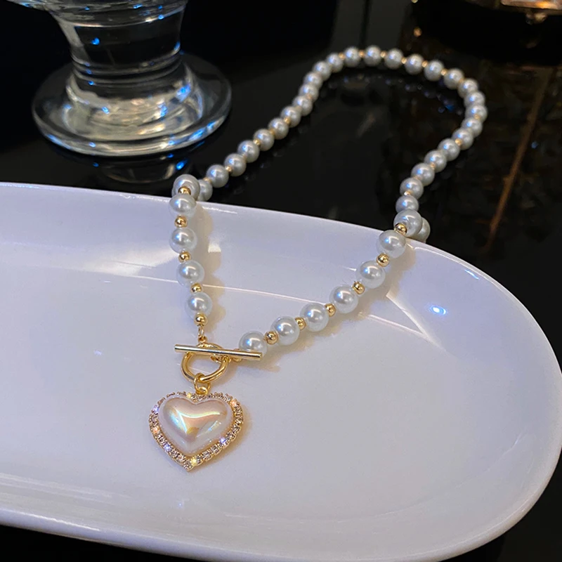 Luxury Heart shape Pendant Vintage Pearl Necklaces Women Elegant Charm French Romantic Style Clavicle Chain Commemorative Gift