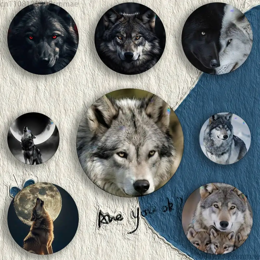 Wolf 32/44/58mm Handmade Pins Round Brooch Badge Backpacks Clothes Jewelry Gifts