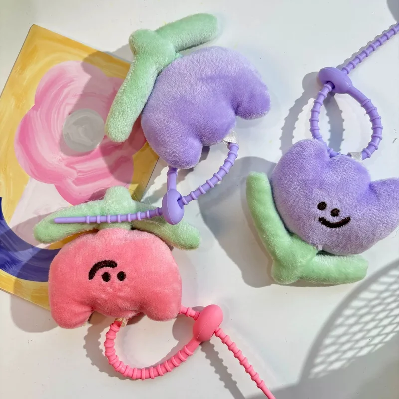 Bonito dos desenhos animados tulipa brinquedo de pelúcia chaveiro pingente mochila decoração planta de pelúcia pingente acessório presente melhor amigo casal presente