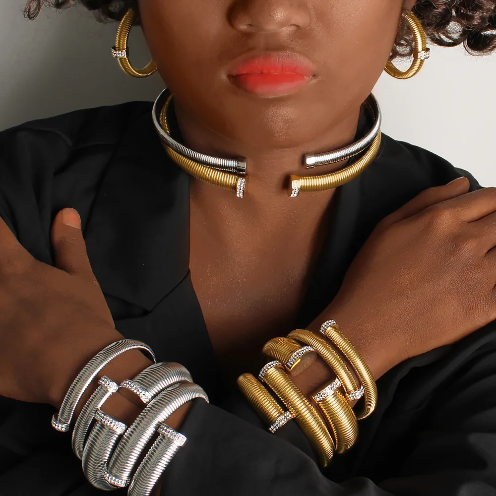 

DIY accessories Guangdong decoration shiny Open bracelet earrings Choker elegant light luxury European and American titan