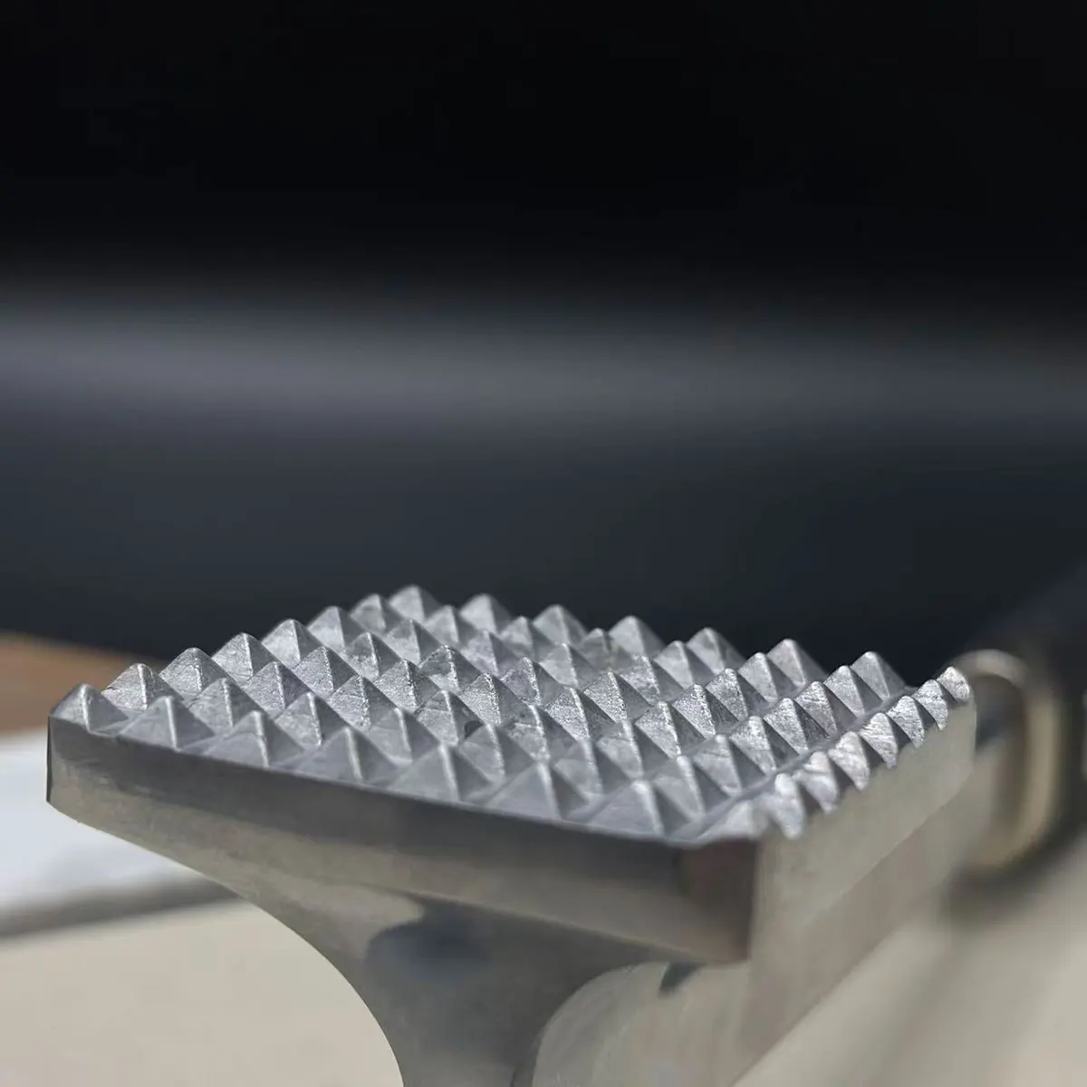 

Профессиональный молоток для мяса из нержавеющей стали 304, двухсторонний твердый молоток для пищевых продуктов для стейка, курицы и домашнего использования на кухне