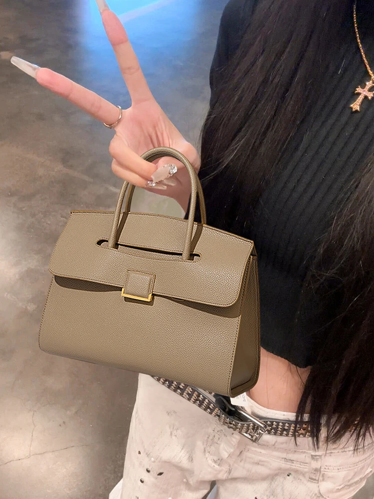 

Женская повседневная сумка 2025: Новая элегантная ручная сумка-тоут класса люкс, матовая, высококачественная, для поездок на работу, модная женская сумка