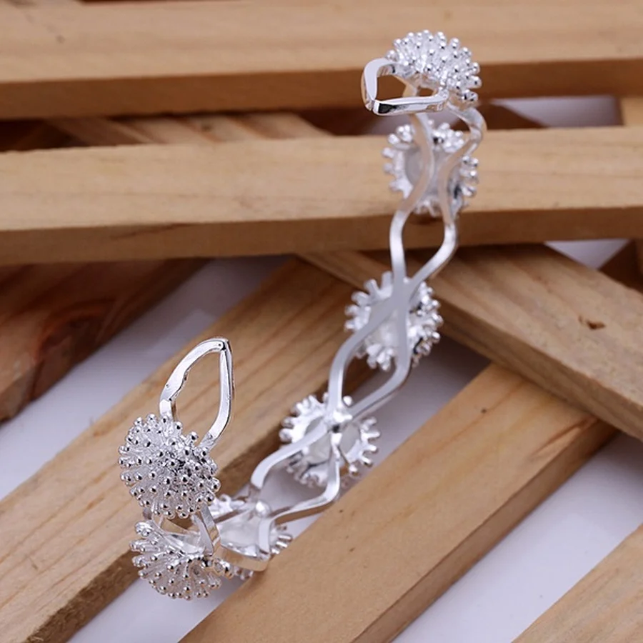 New product promotion temperament charm bracelet fashion fireworks circular opening fashion Silver color jewelry