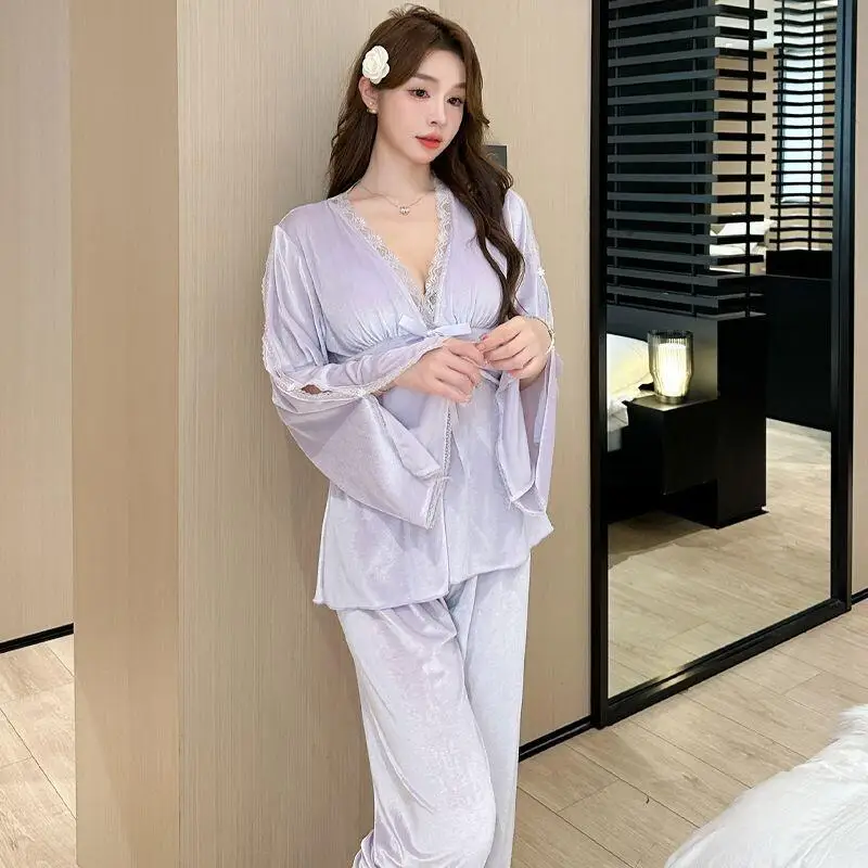 

Gold Velvet Long Sleeve Lace Home Clothes Set for Women Comfortable Leisure Princess Style Sleepwear with Chest Pad V-Neck