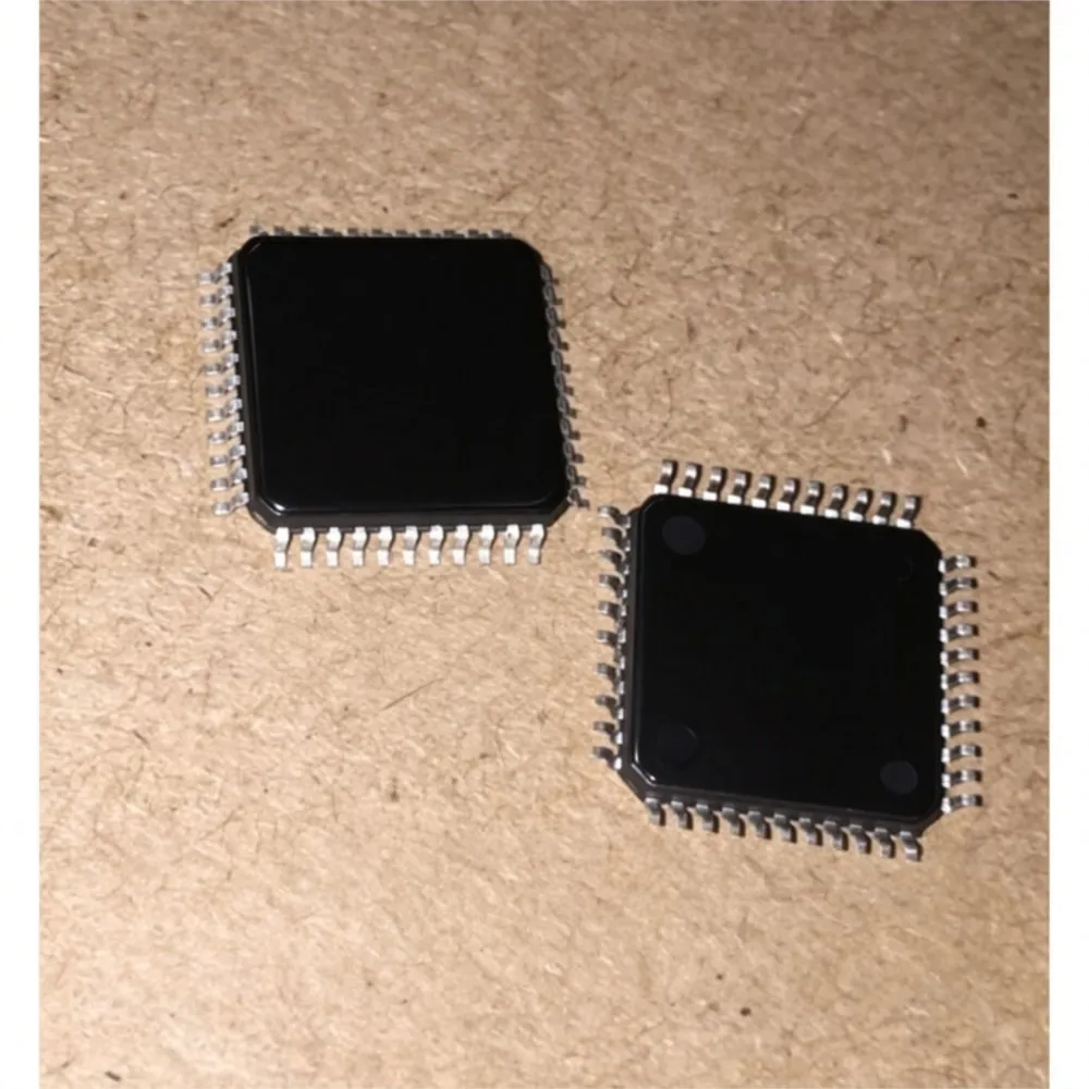 5PCS STM8S105S4T6C STM8S105 D78F0513A UPD78F0513A E02Z32VLD4 E02Z32 SAA7121H SAA7121 LQFP-44