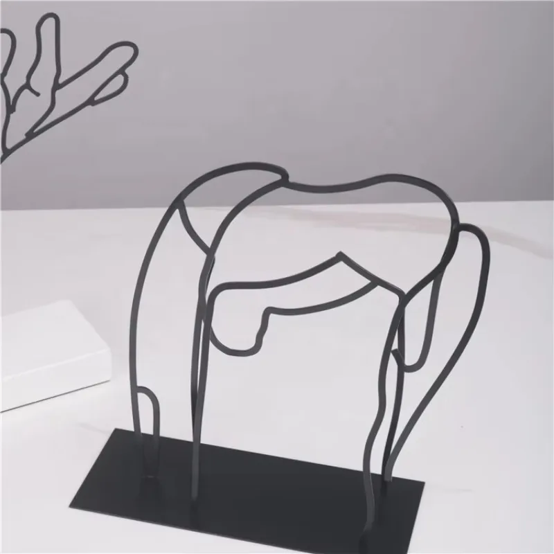 Metal Table Sculpture Design Iron Wire Horse Ornament Decoration Black Home Decor
